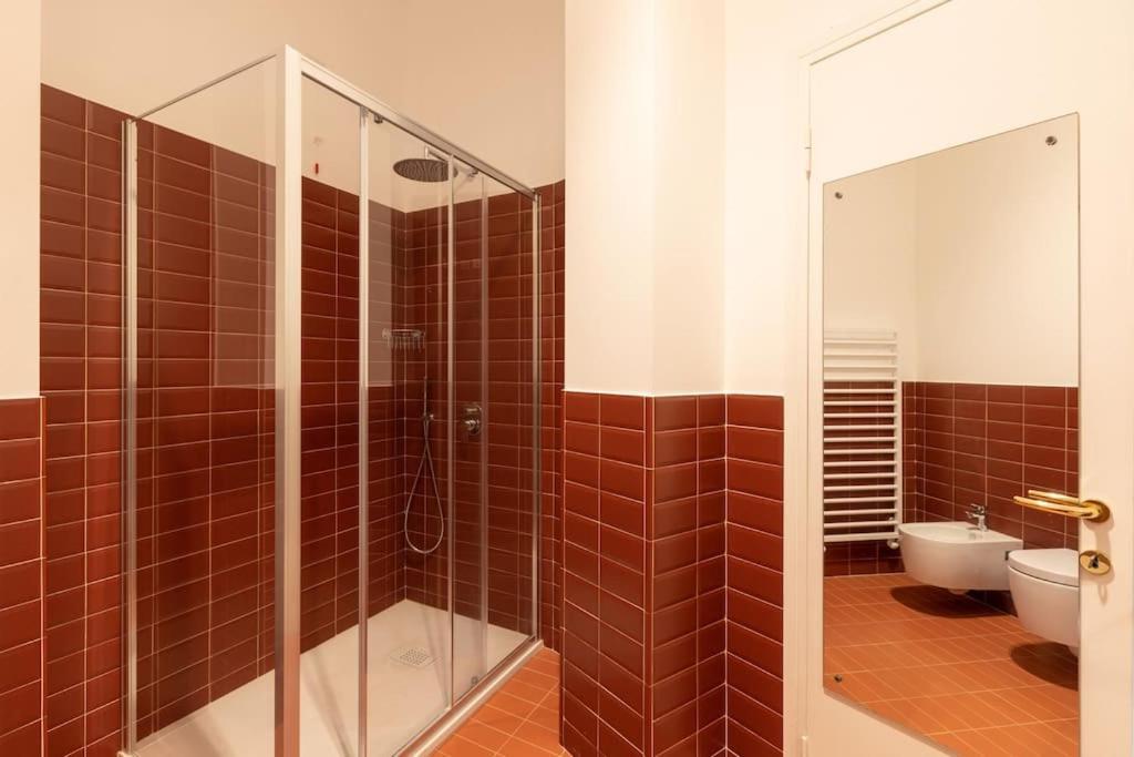 Elegante Bilocale Porta Genova - Mirable Pm Apartment มิลาน ภายนอก รูปภาพ
